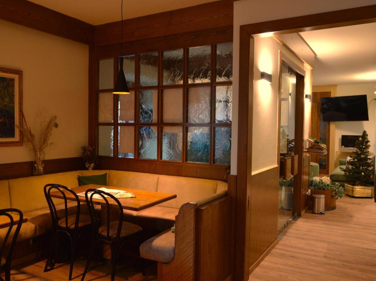 Hotel Wanda ピンツォーロ エクステリア 写真