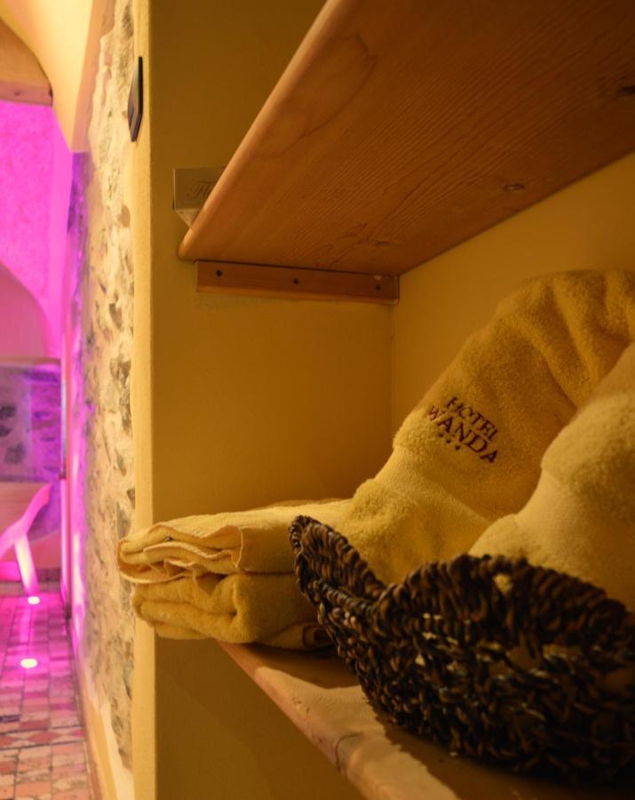 Hotel Wanda ピンツォーロ エクステリア 写真